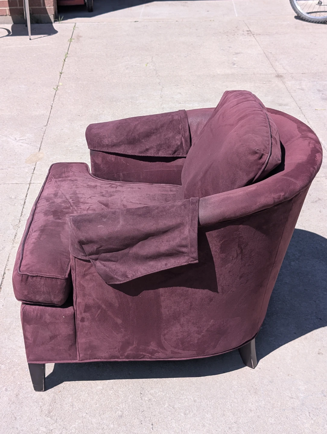 Barrymore Armchair - Burgundy - photo 5
