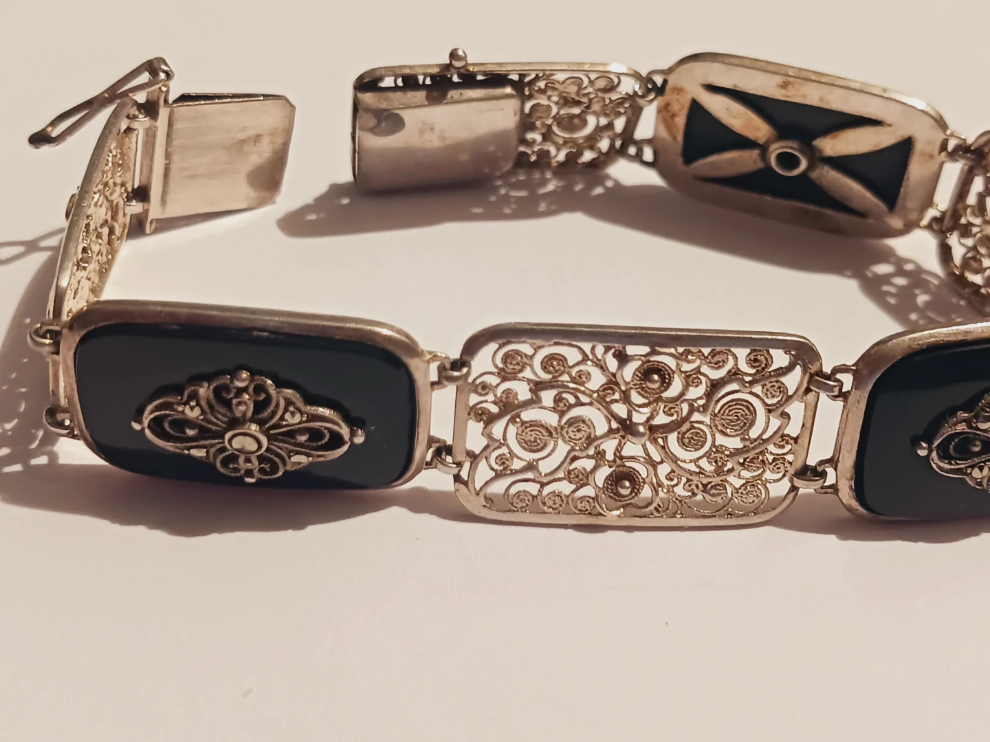 Art Deco Amazing Filigree Sterling Silver Vlack Onyx Bracelet - photo 2