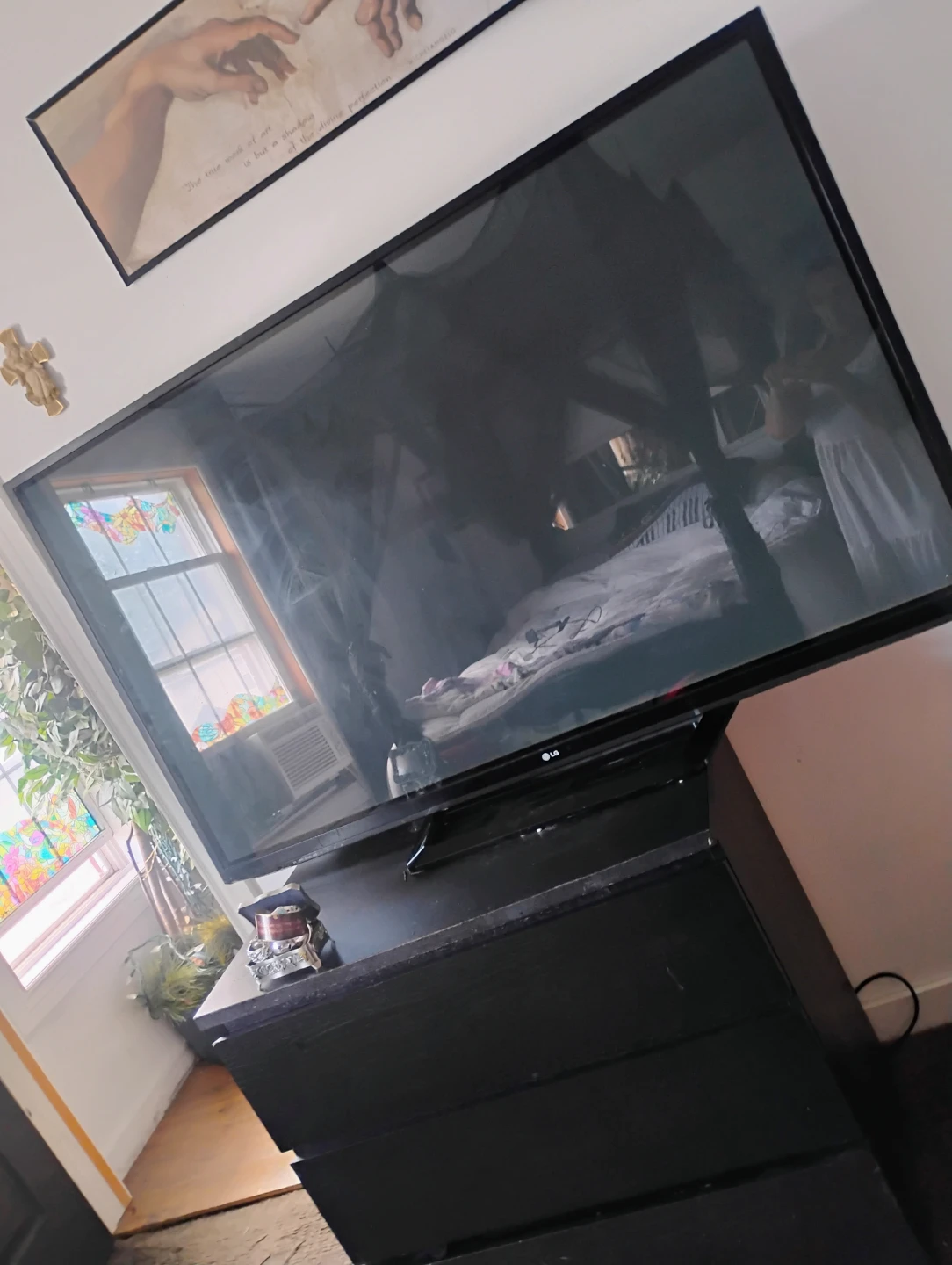 LG Television