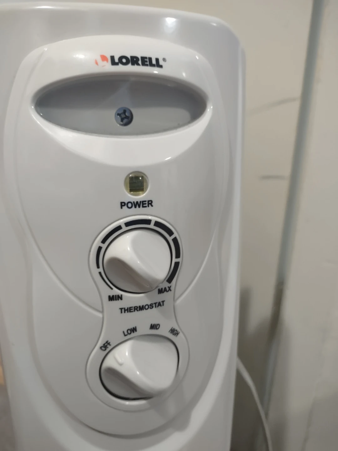 Lorell Oil-Filled Radiator Heater - photo 2