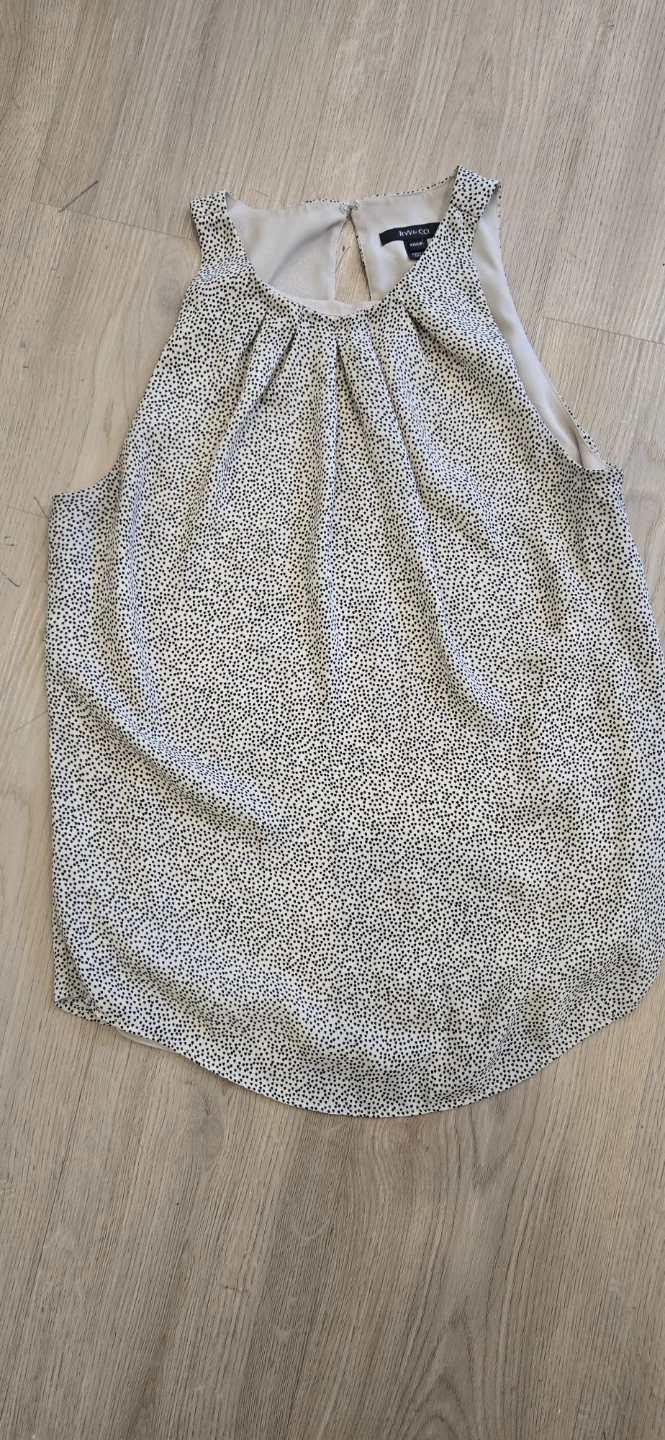 Sleeveless Blouse