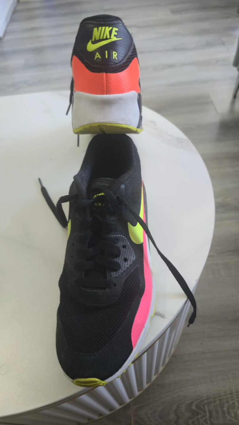 Nike Air Max Shoes - photo 4
