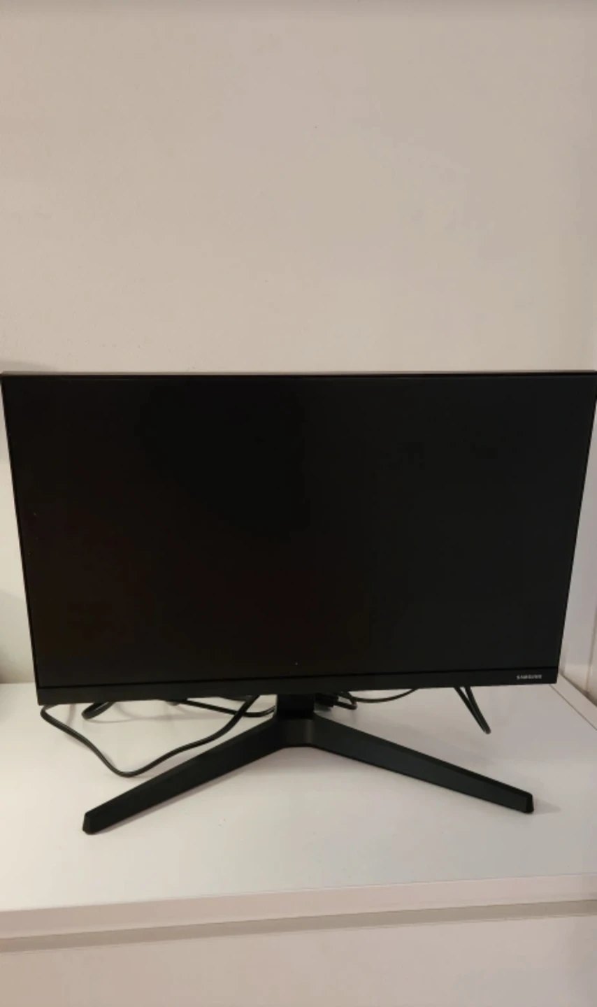 Samsung 24" T350 Series IPS FHD monitor and Webcam