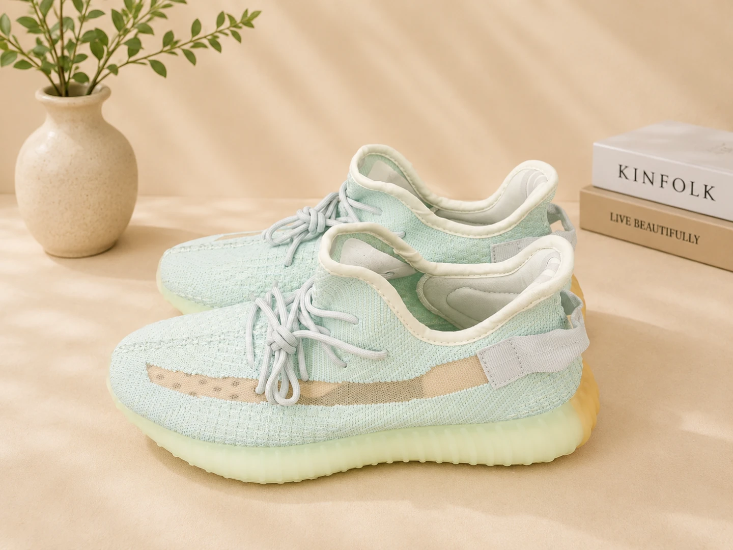 Adidas Yeezy Boost 350 V2 Mint - photo 2