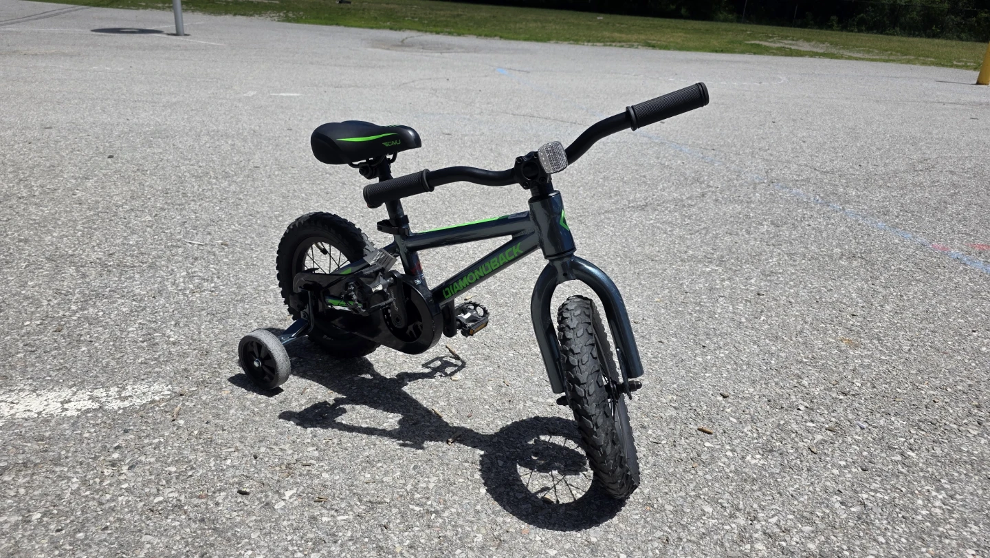 Diamondback frenzy 12" Kid bike - photo 3