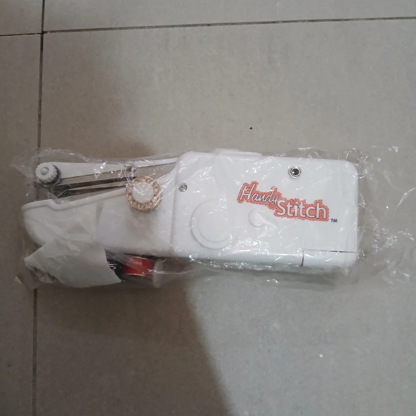 ⚽ Handy Stitch Portable Sewing Machine - photo 4