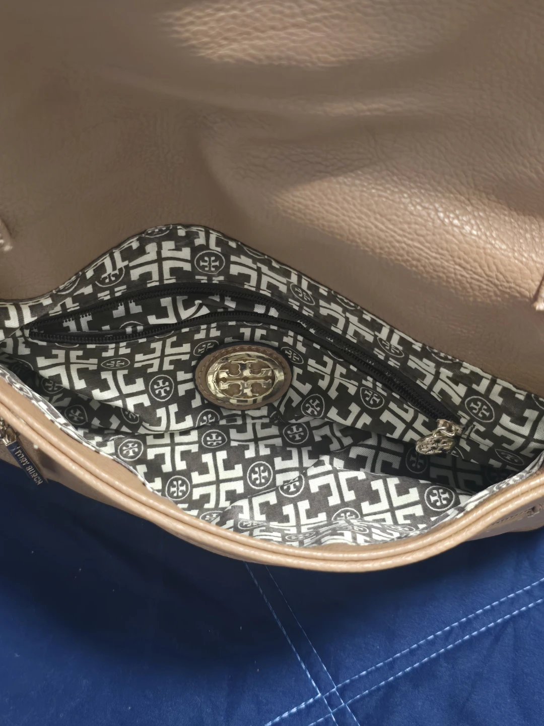 Tory Burch Leather Clutch with Chain Strap - photo 5