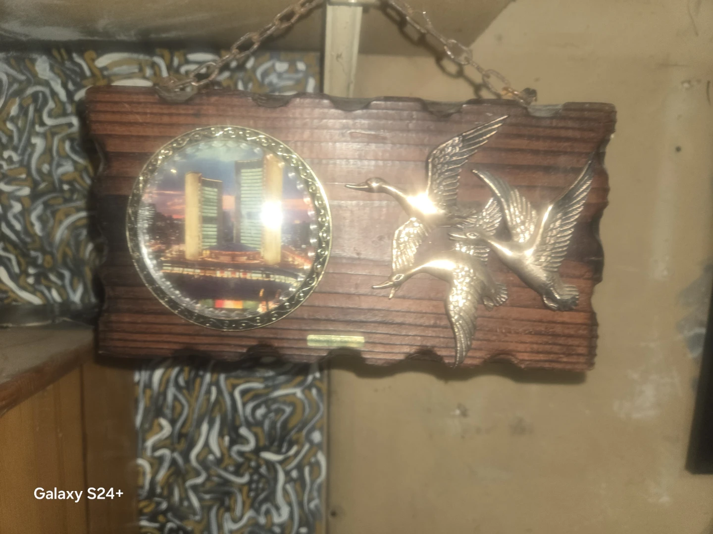 Decorative Wooden Plaque with Flying Geese and Cityscape Insert - photo 2