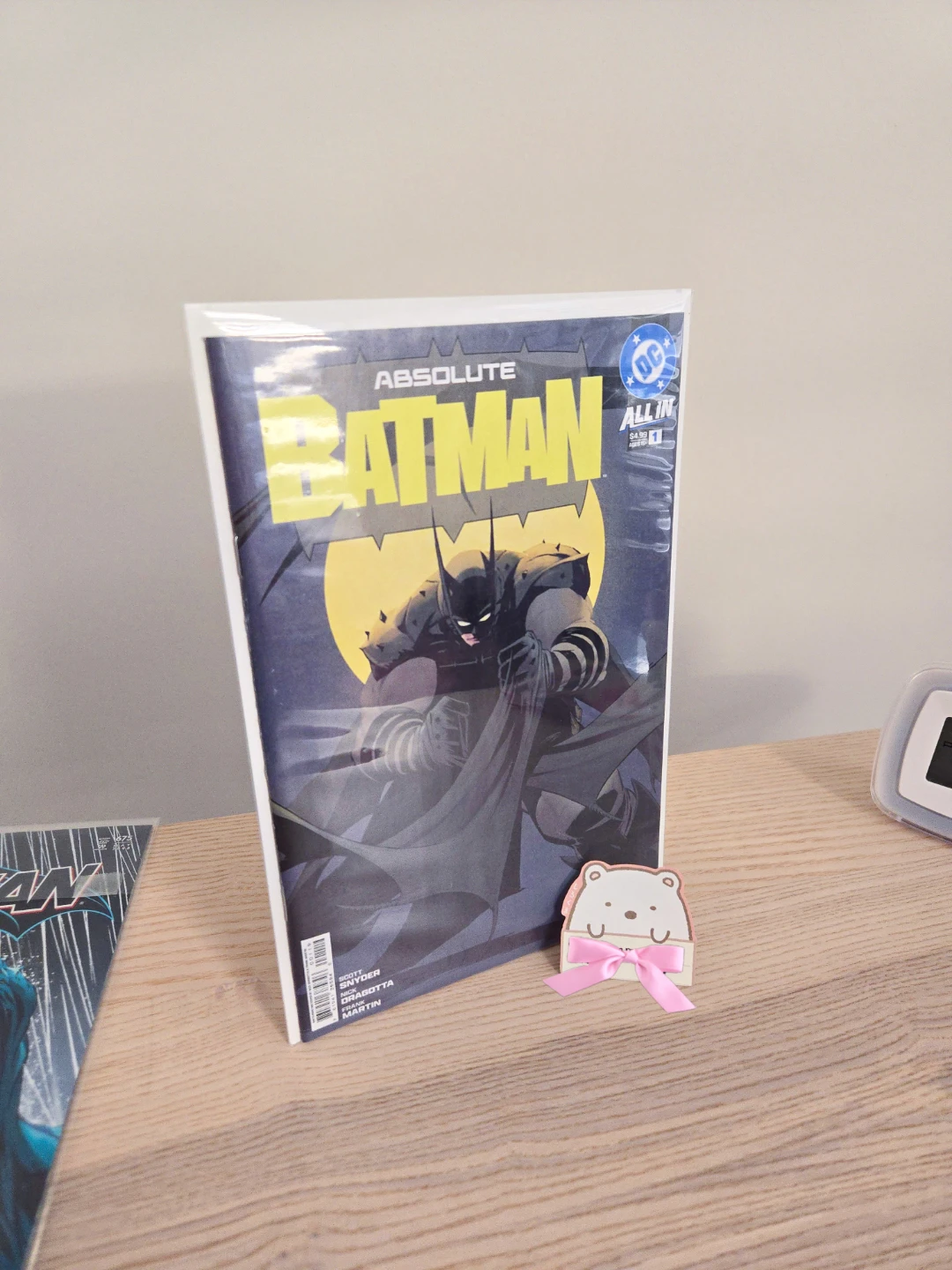 Batman Absolute DC Comic Vol.1