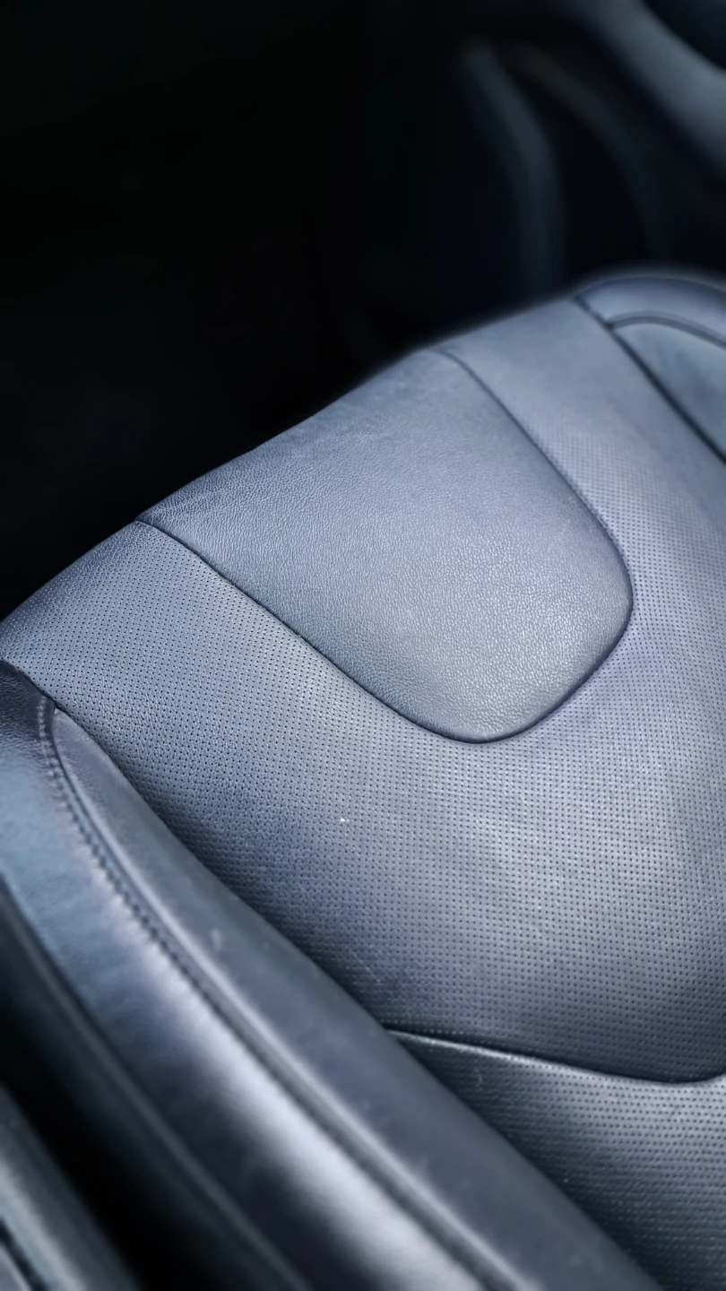Silver Ford Edge SUV - photo 5