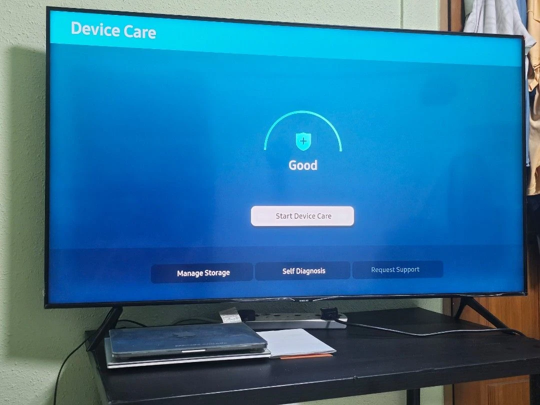 2024 50" Samsung Qled 4K ULtra HD Smart tv. $700 retail