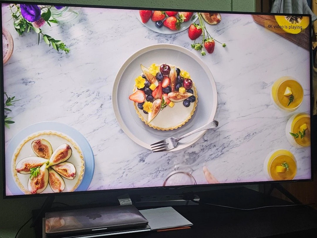 2024 50" Samsung Qled 4K ULtra HD Smart tv. $700 retail - photo 3