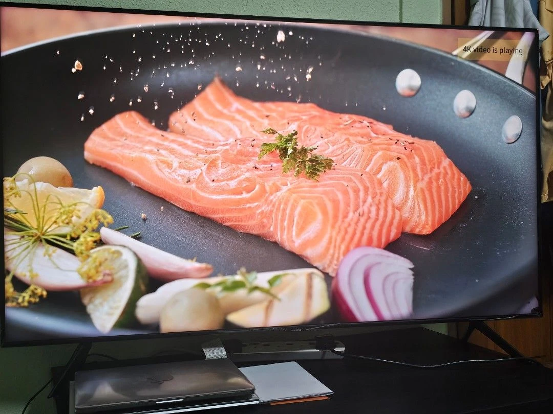 2024 50" Samsung Qled 4K ULtra HD Smart tv. $700 retail - photo 4