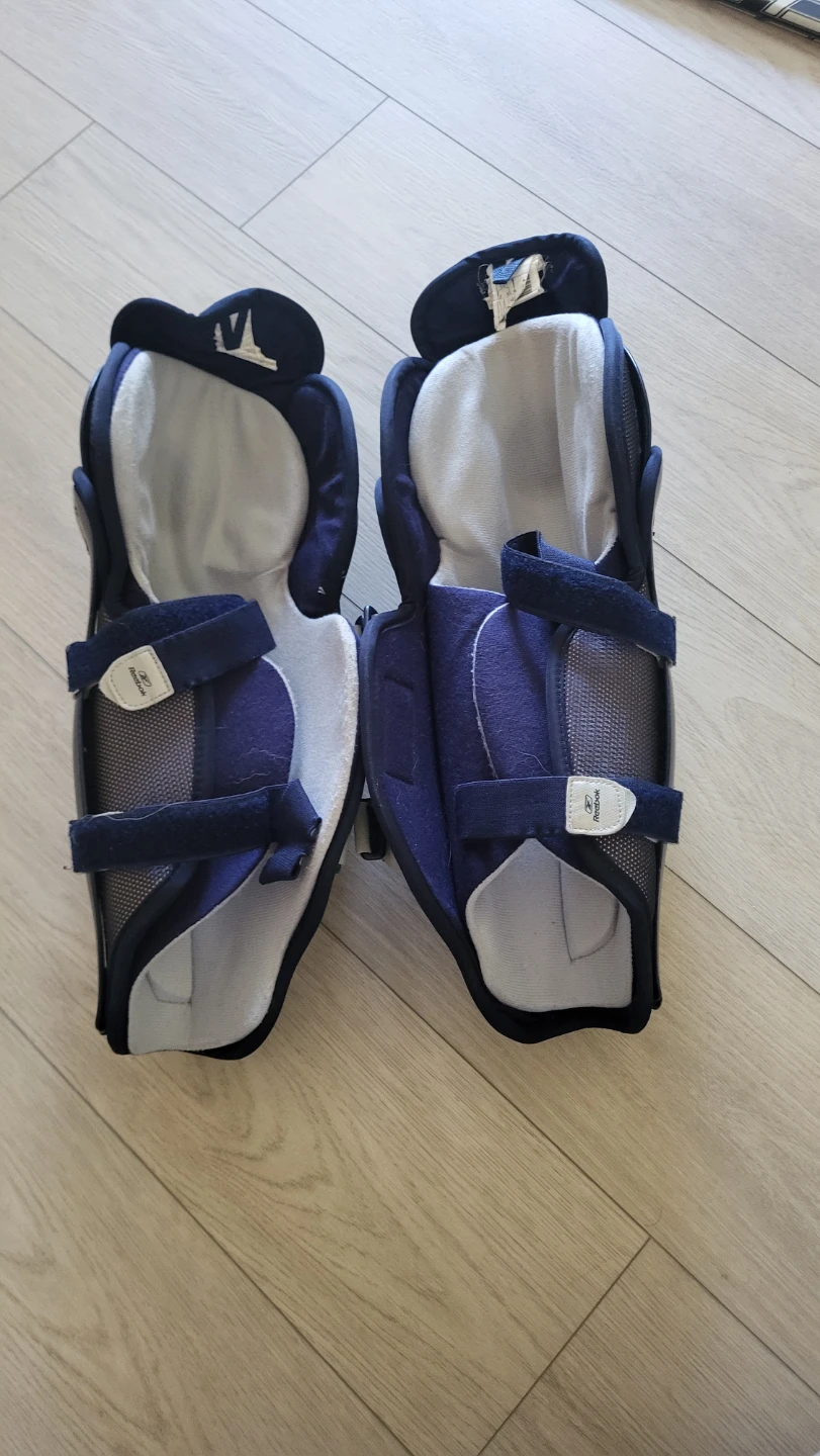 Reebok XT hockey shin pads - photo 2