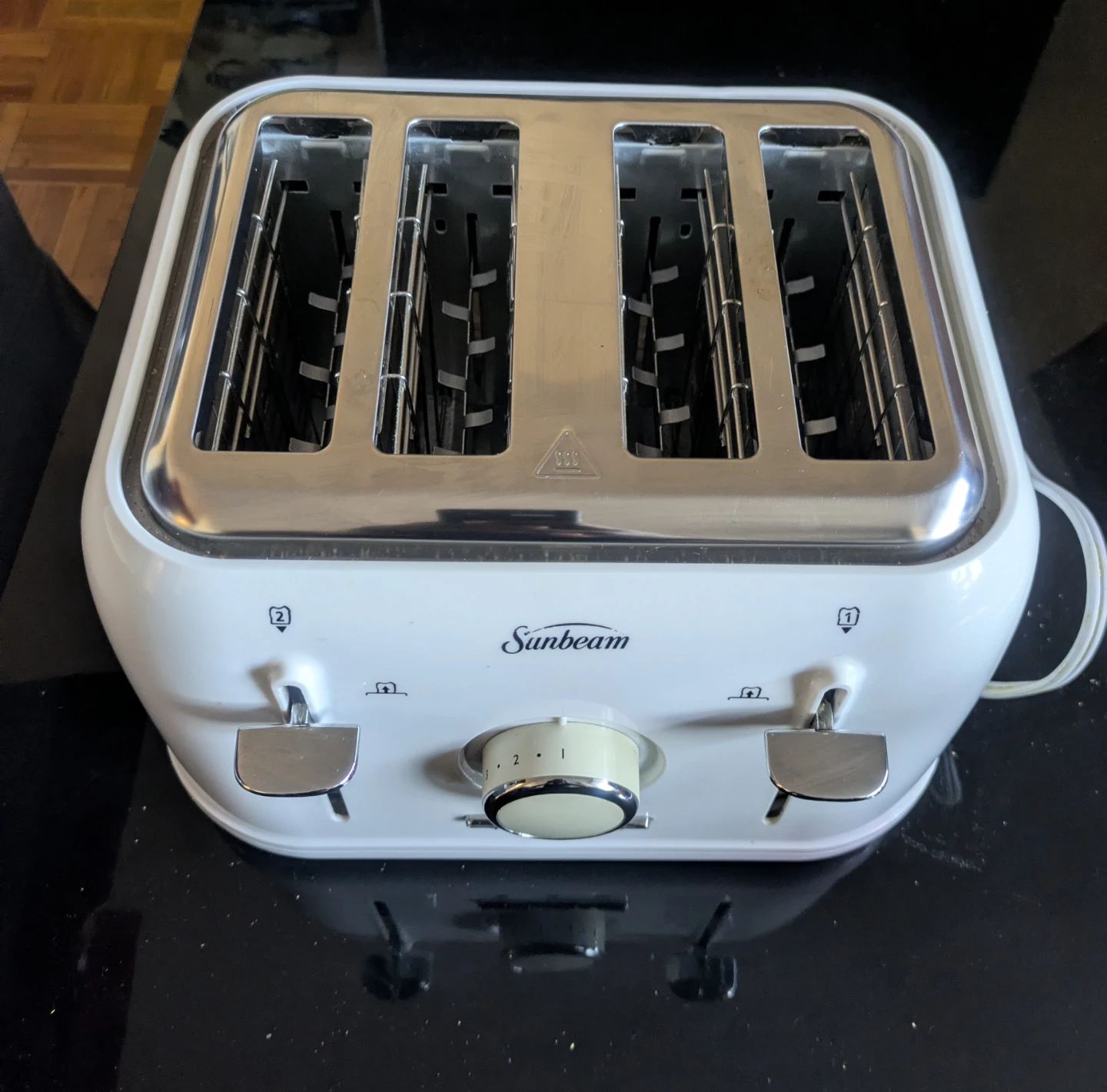 Sunbeam 4 Slice Capacity Toaster - photo 2