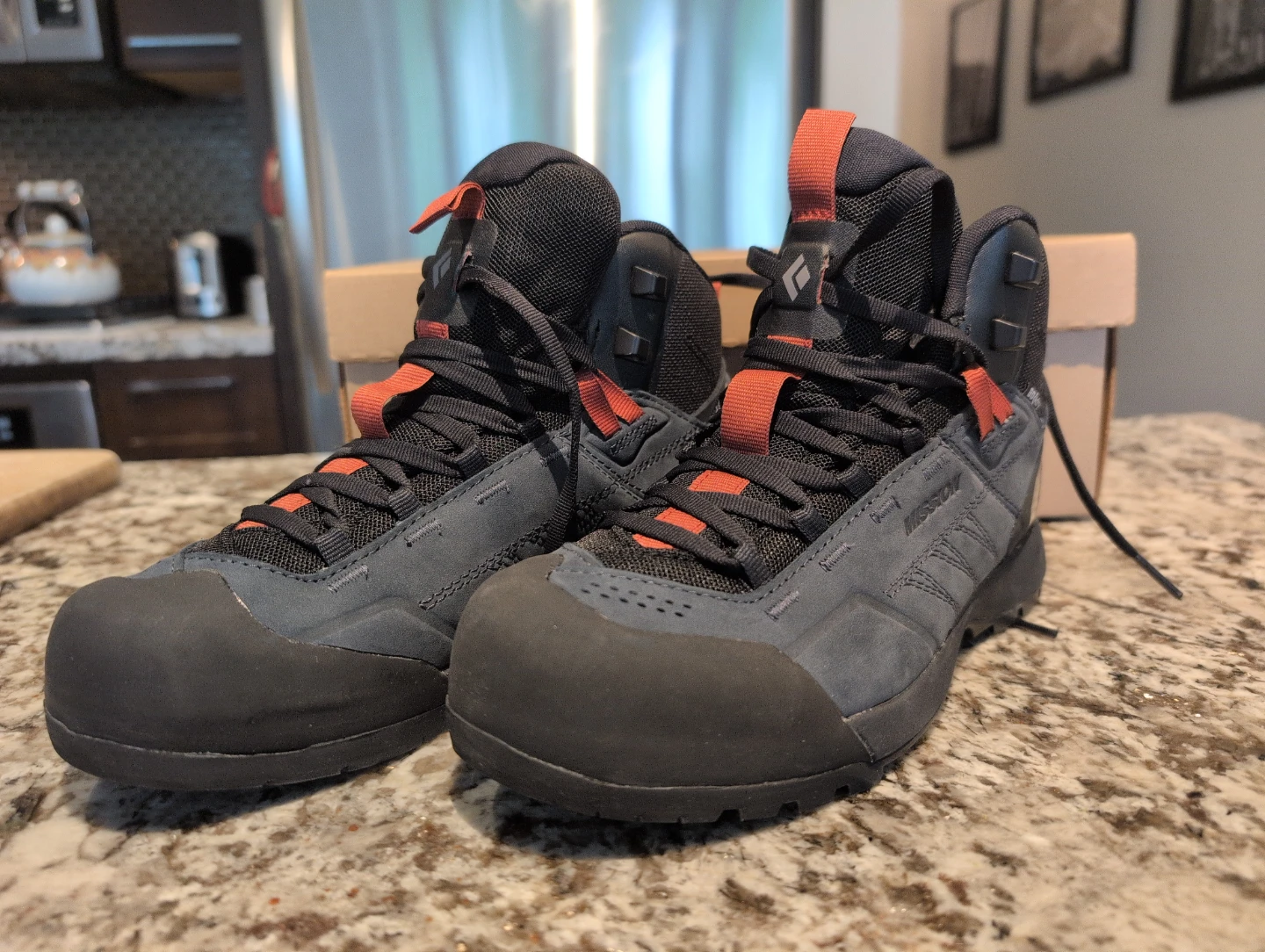 Black Diamond Mission Climbing Shoes mens 6/ women 7.5