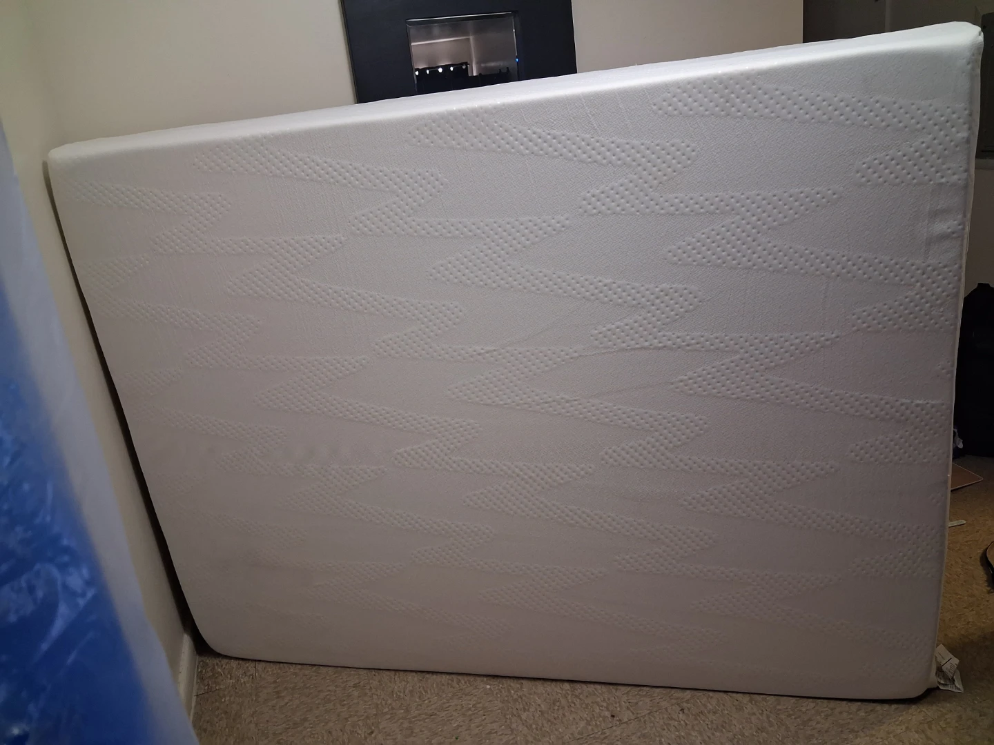 White Mattress - photo 2
