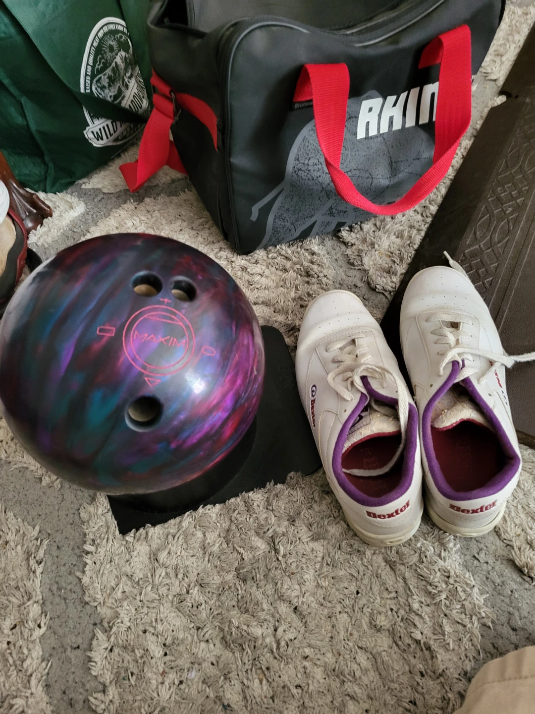 Maxim Bowling Ball
