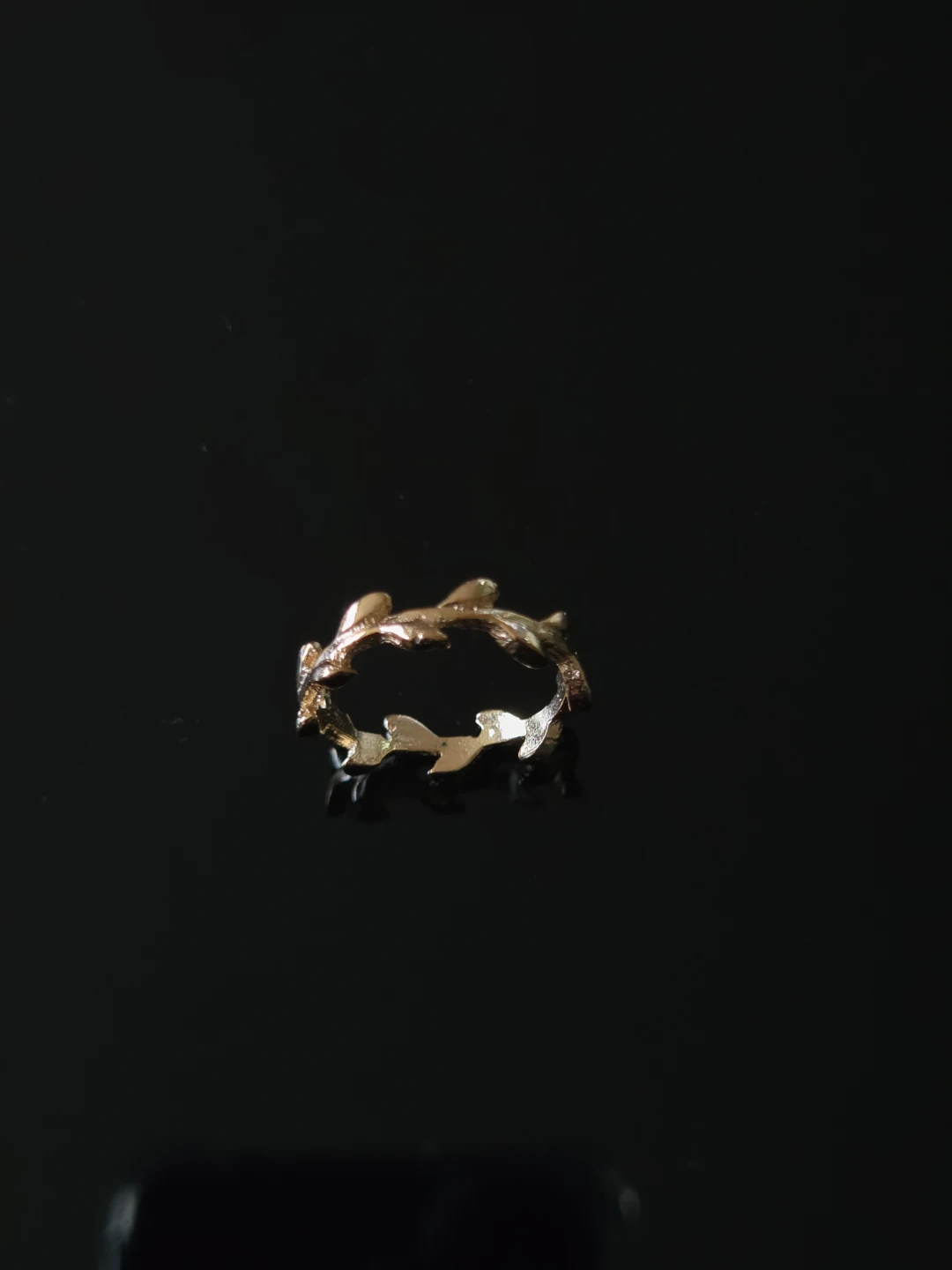 Gold tone leaf ring - photo 2