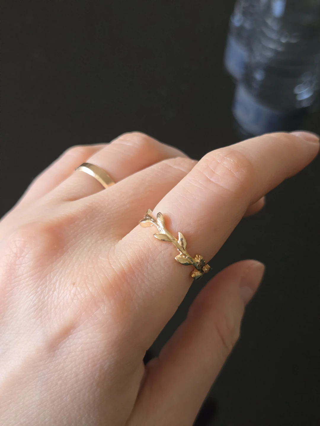 Gold tone leaf ring - photo 4