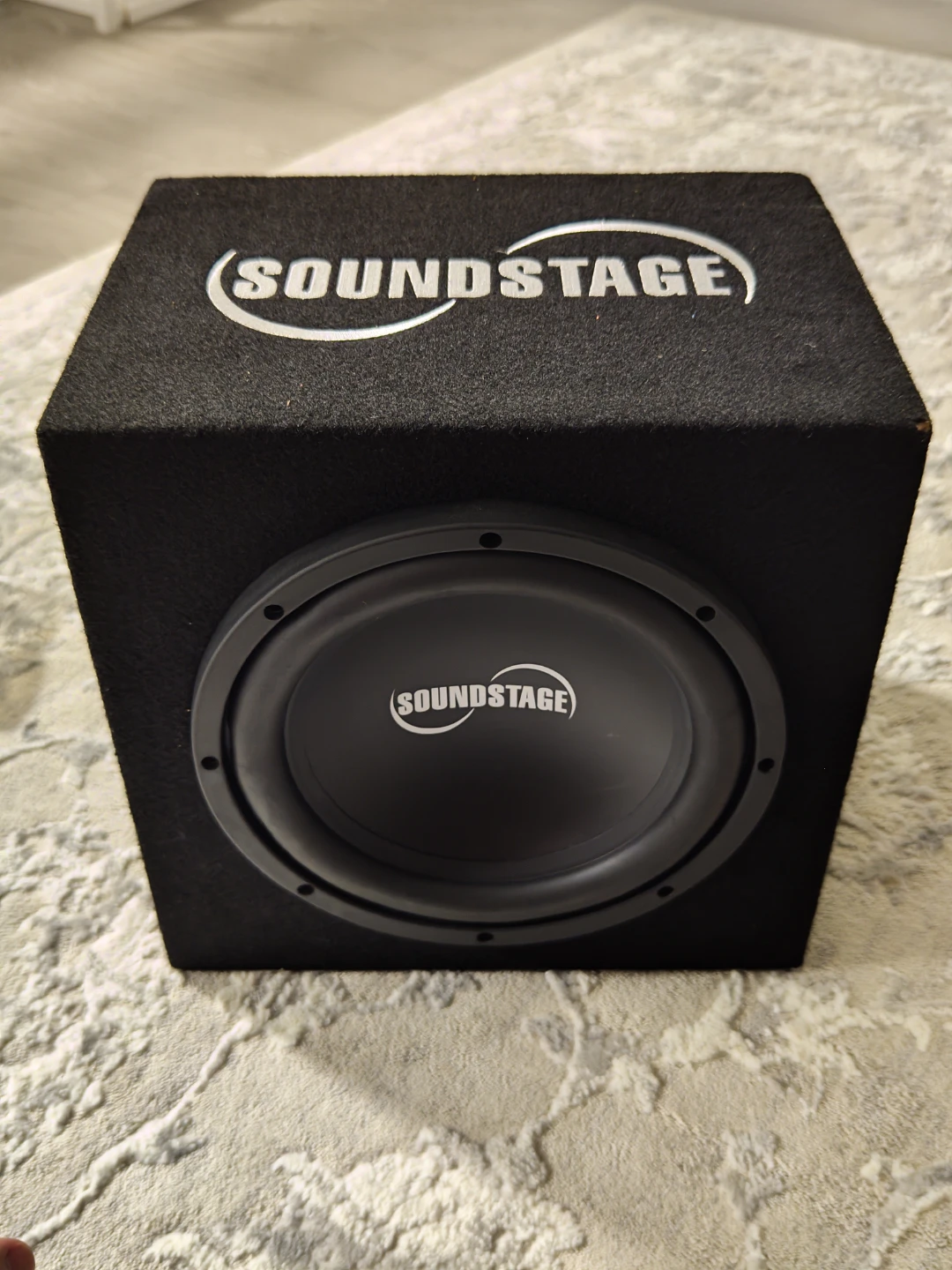 Soundstage Single 10" Amplified Subwoofer