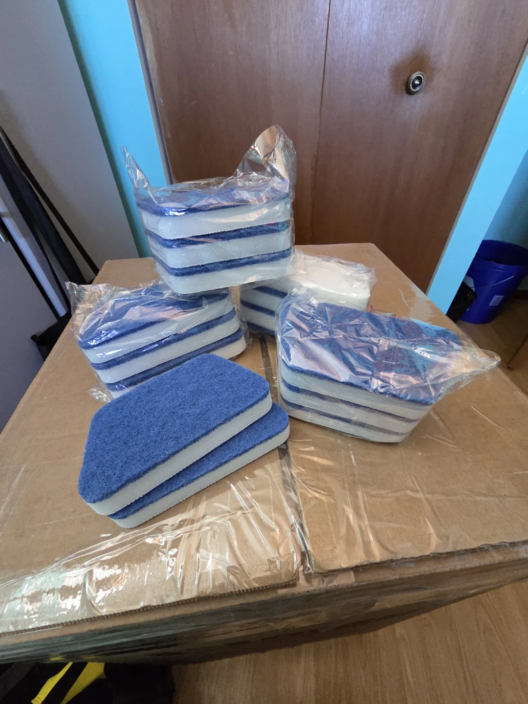 14 Scrub Sponges - photo 2