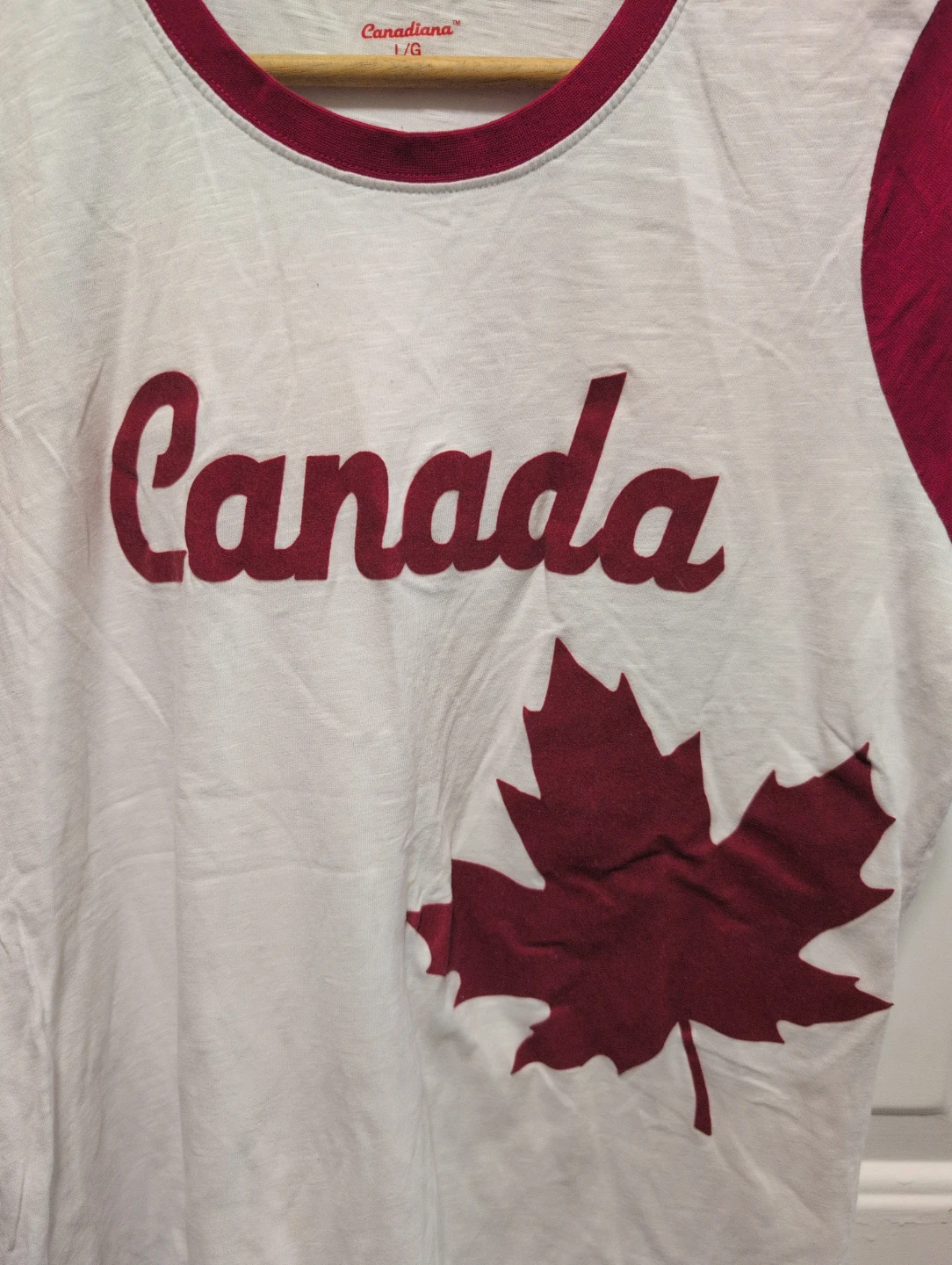 Canadiana Canada Maple Leaf T-Shirt Size L - photo 2