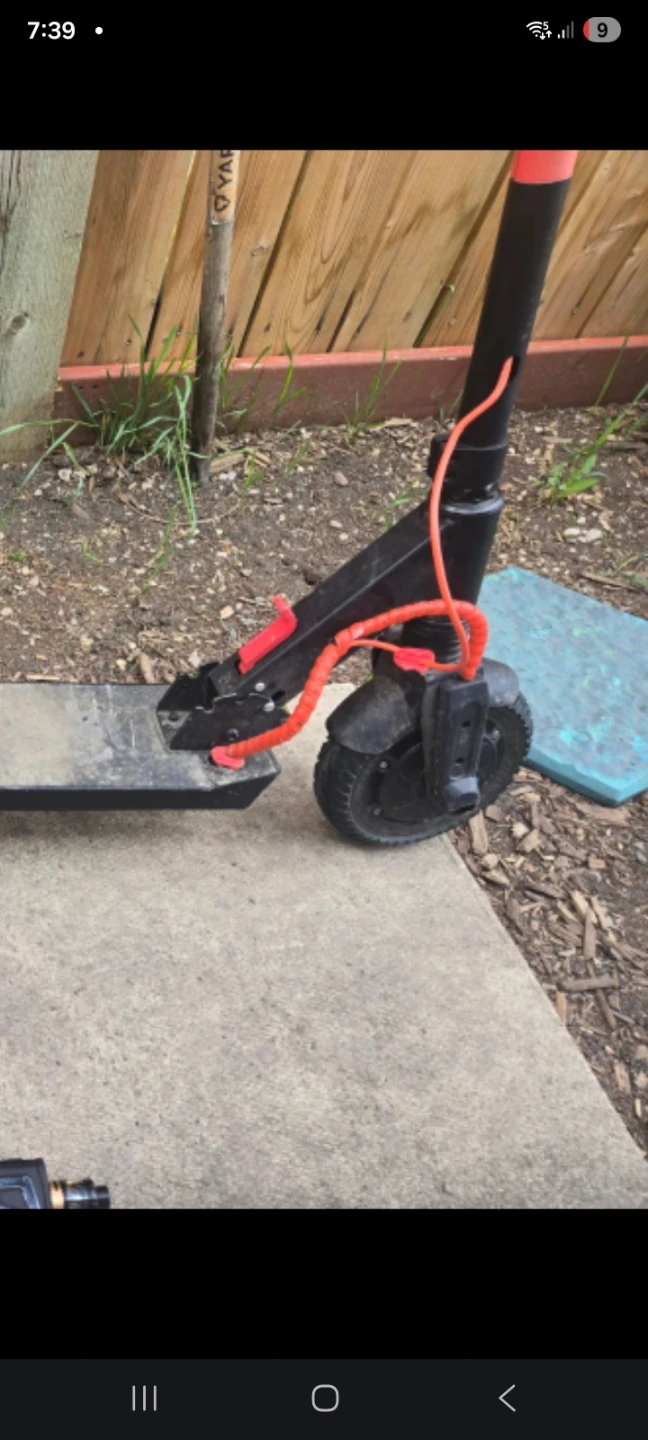 SKGUTE Electric Scooter - photo 3