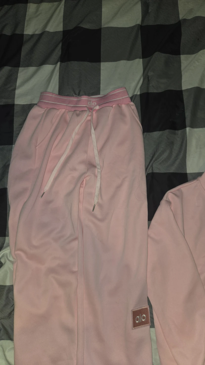 Alo Yoga Pink Track Jacket and Pants Set - photo 3
