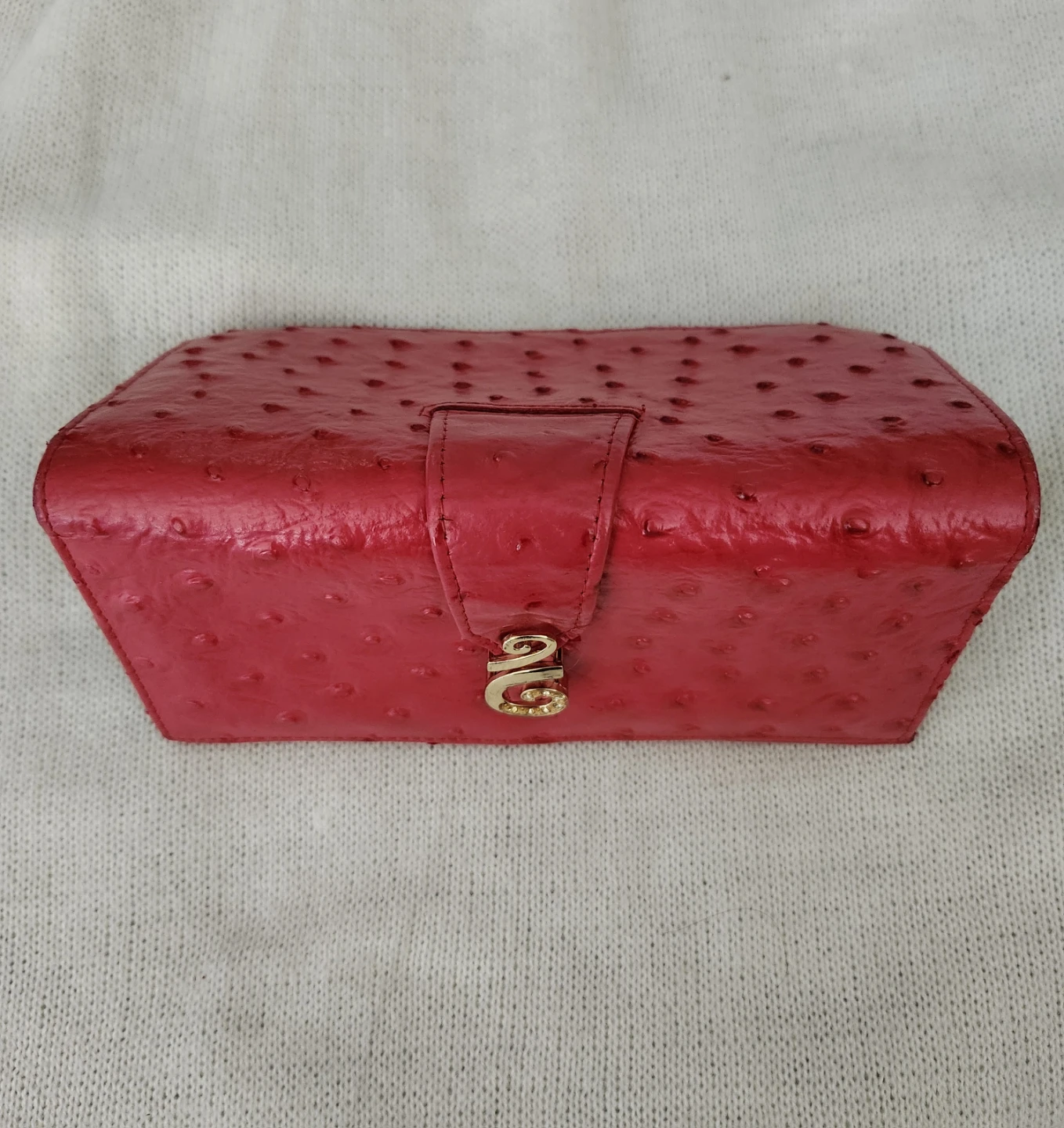 Knicks NBA lucky win lookalike clutch