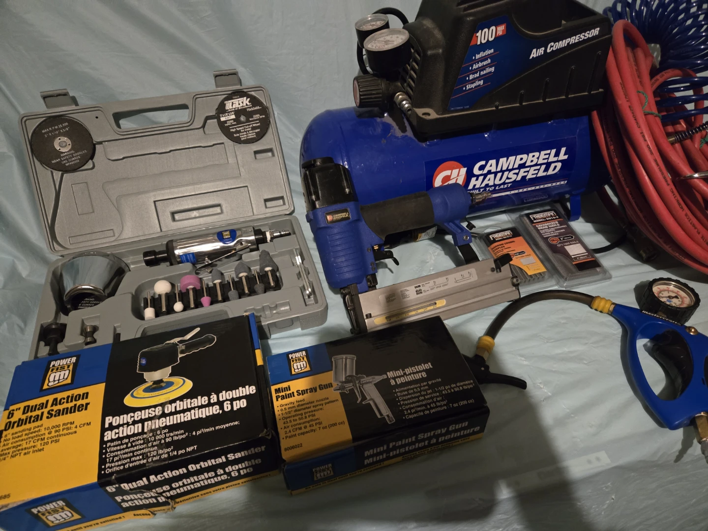 Camphell Hausfeld Electric Air Compressor,3 Hoses,5 Tools