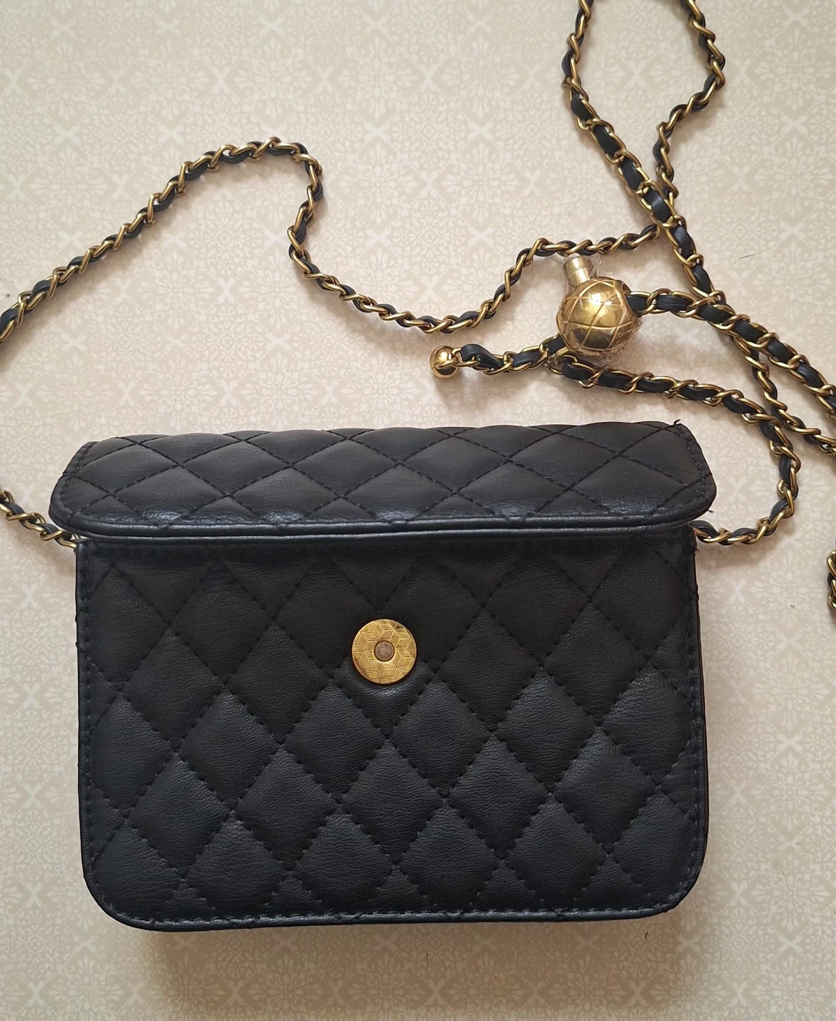 Black Quilted Crossbody Purse - photo 2