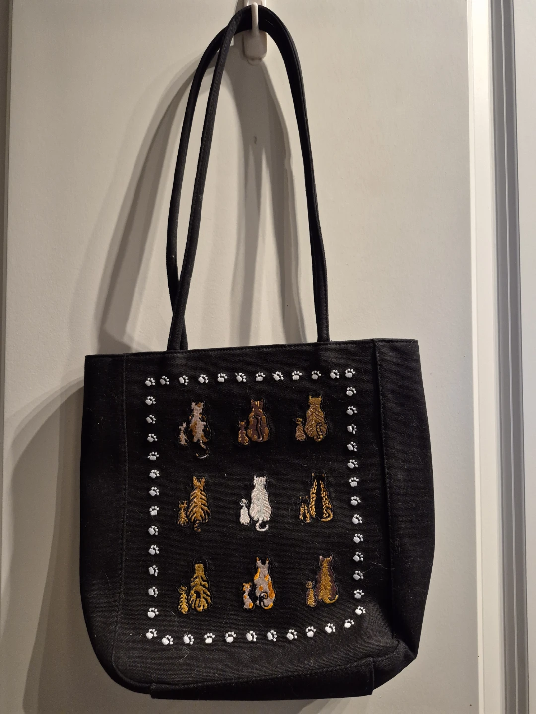 Black purse- Cat theme  ⚽️