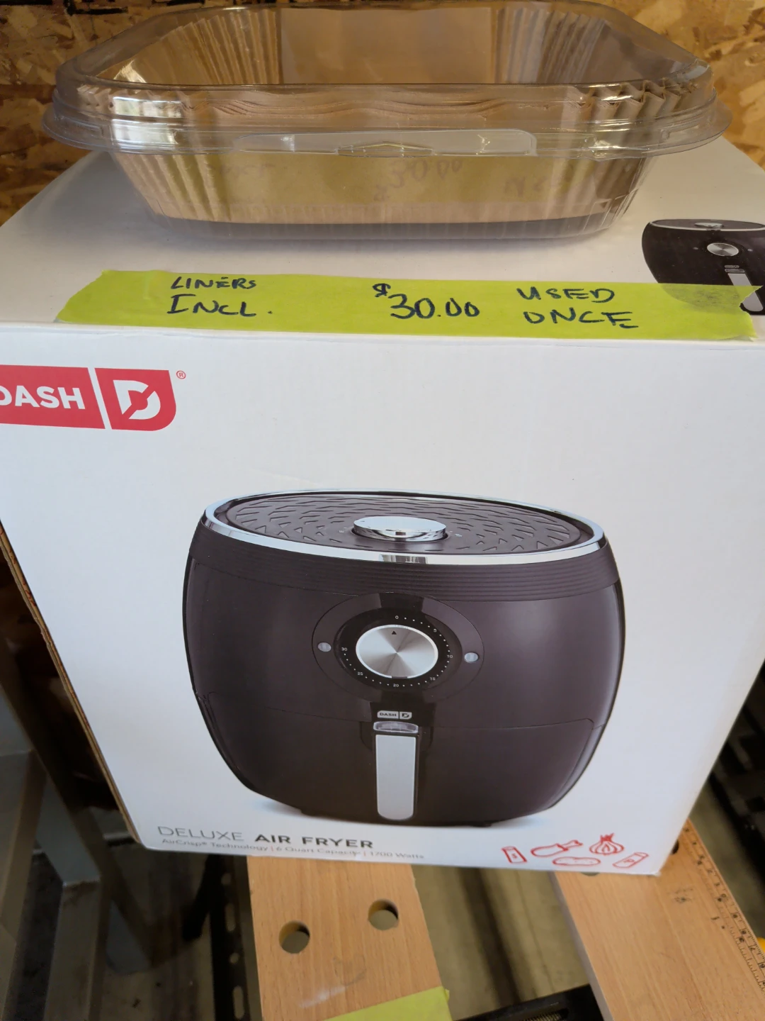 Dash Deluxe Air Fryer (6 Quart, 1700 Watts)
