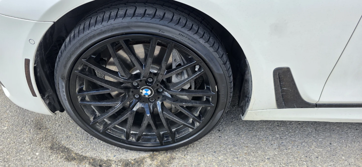 BMW Wheel with Tire