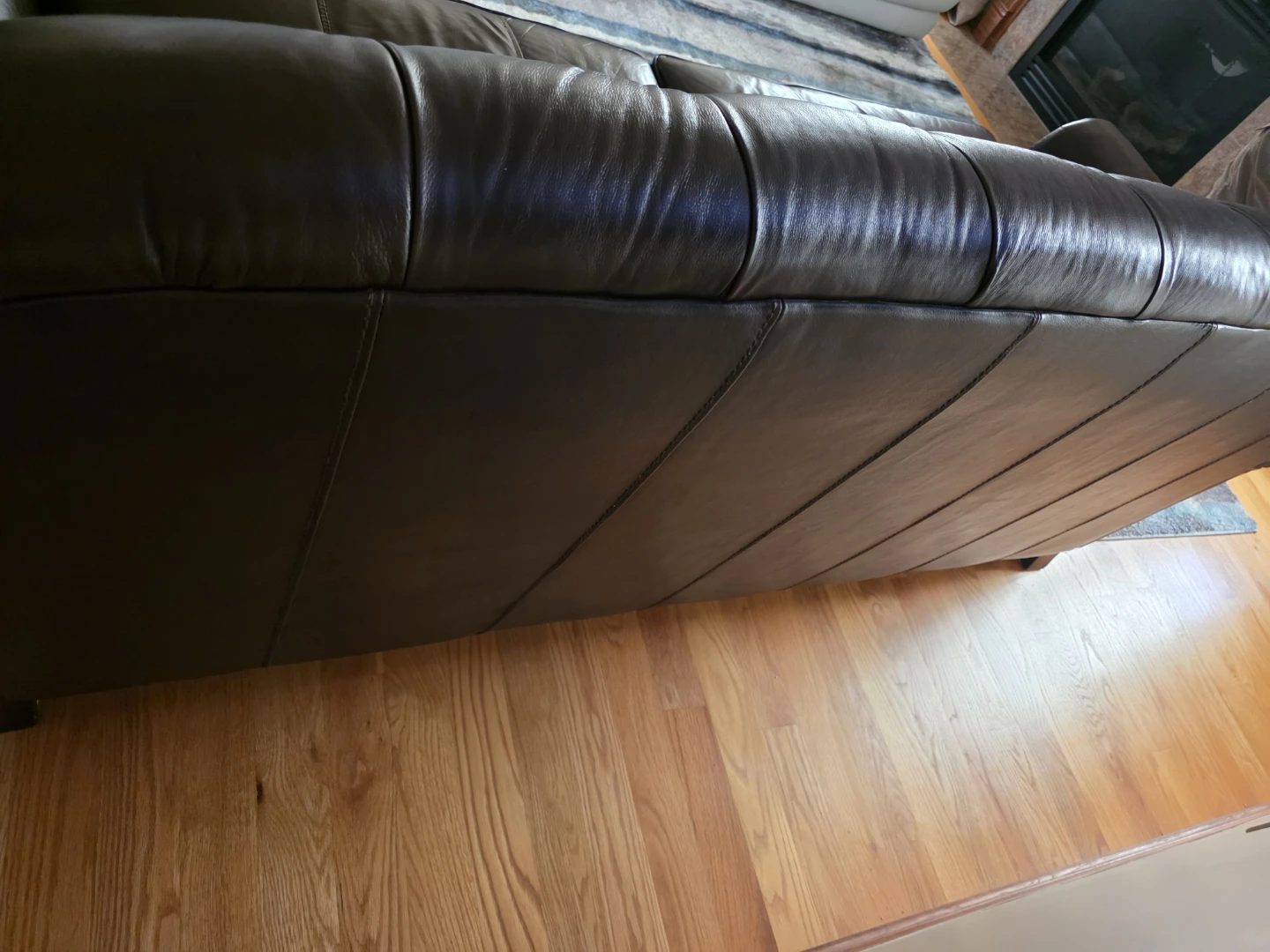 Top grain leather couch - photo 4