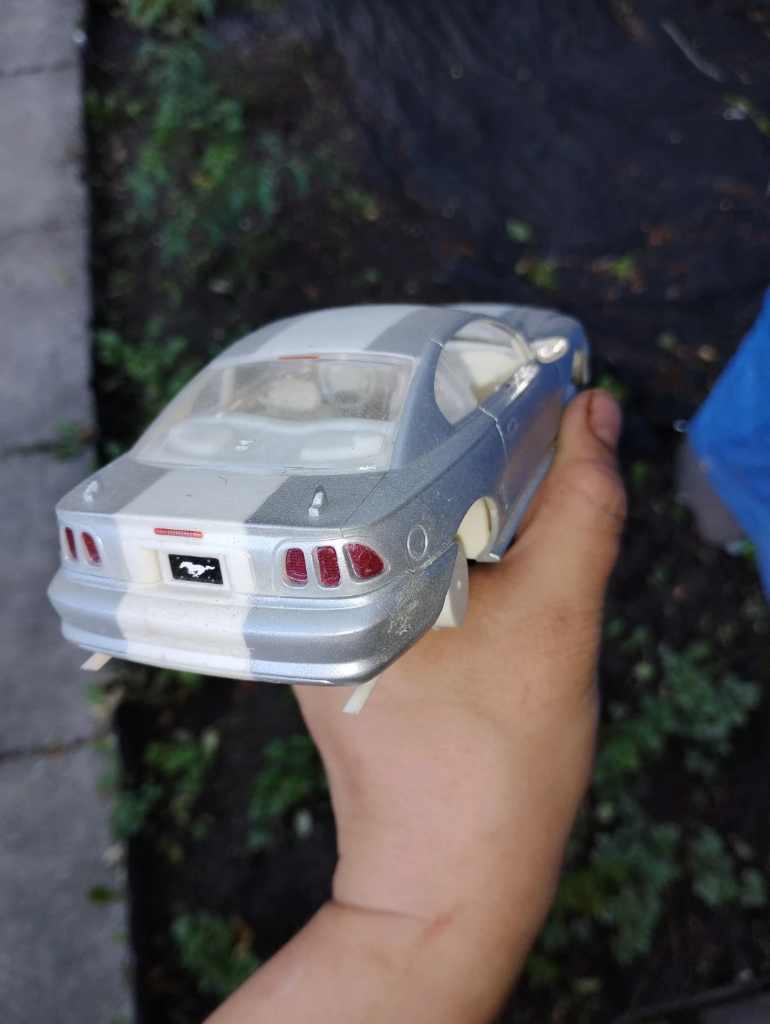 Ford Mustang Model Car Kit - photo 2