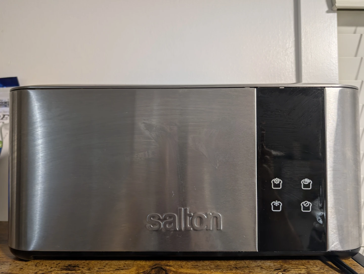 Used Salton 4 Slice Long Slot Toaster - Silver