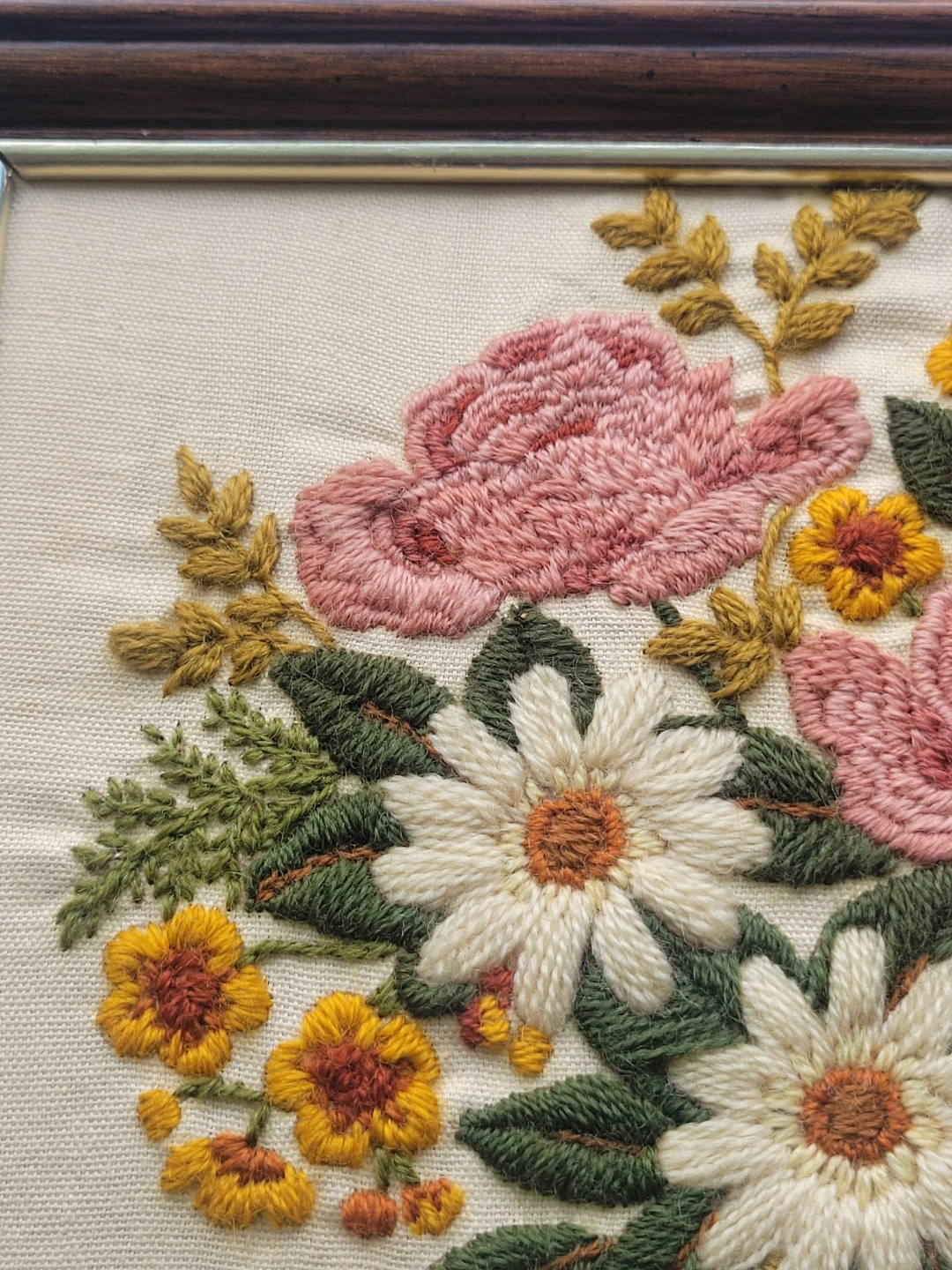Set of 3. Vintage Framed Floral Crewel Embroidery Pictures. Art - photo 4