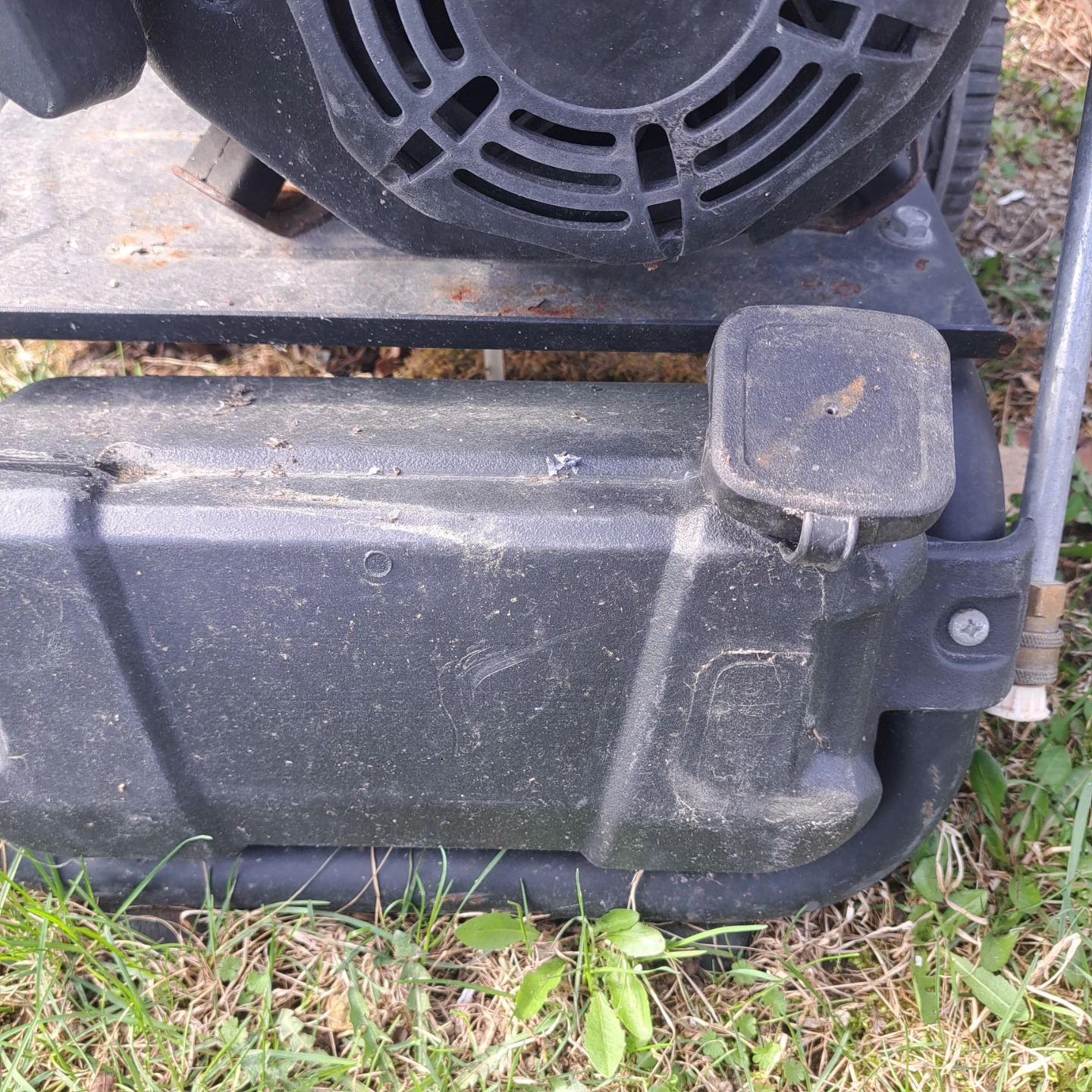 SIMONIZ 3000 PSI Gas Pressure Washer with Kohler Engine - photo 4