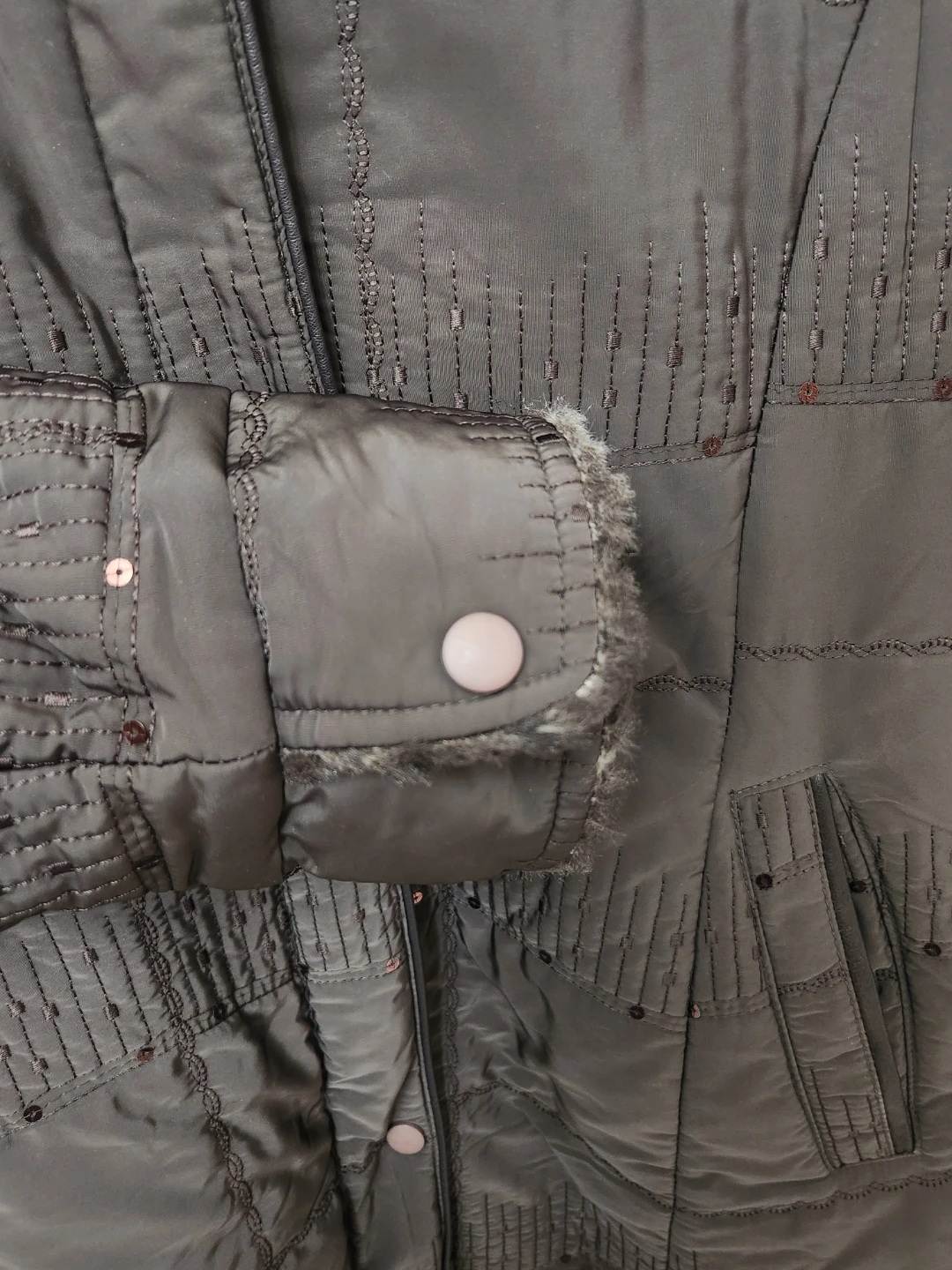 ⚽️ Brown Quilted Coat with Sequin Detail - photo 5