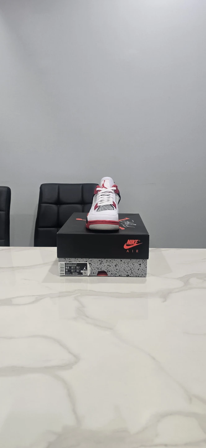 Air Jordan 4 fire red size 9.5 - photo 4