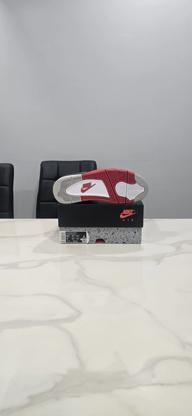Air Jordan 4 fire red size 9.5 - photo 5