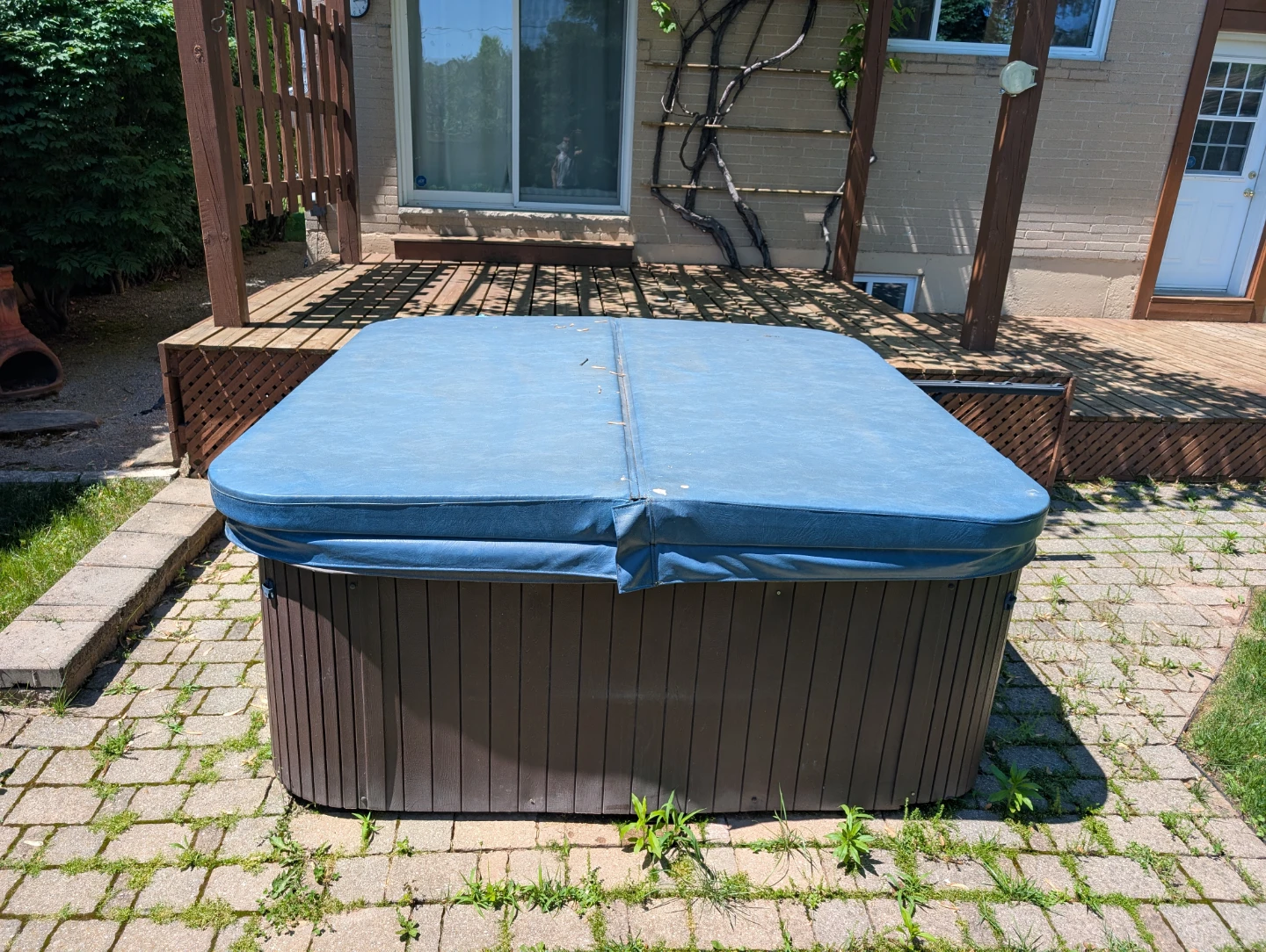 Hot Tub with Cover