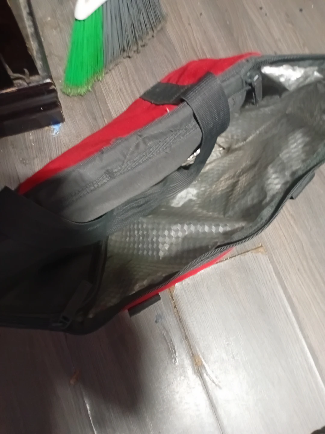 Red duffel bag with white speckles - photo 2