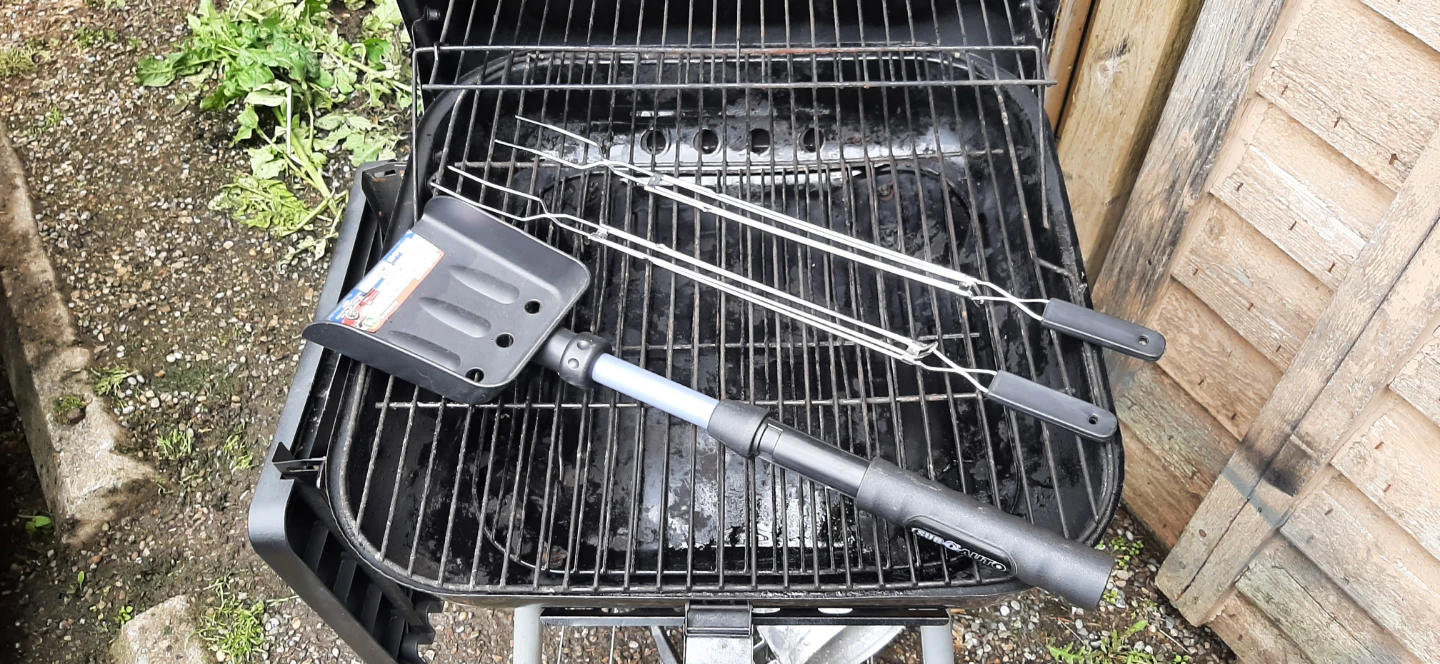 Napoleon Expert Grill Charcoal Grill - photo 4