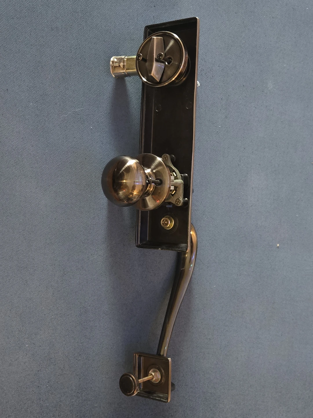 Deadbolt and gripset - photo 2