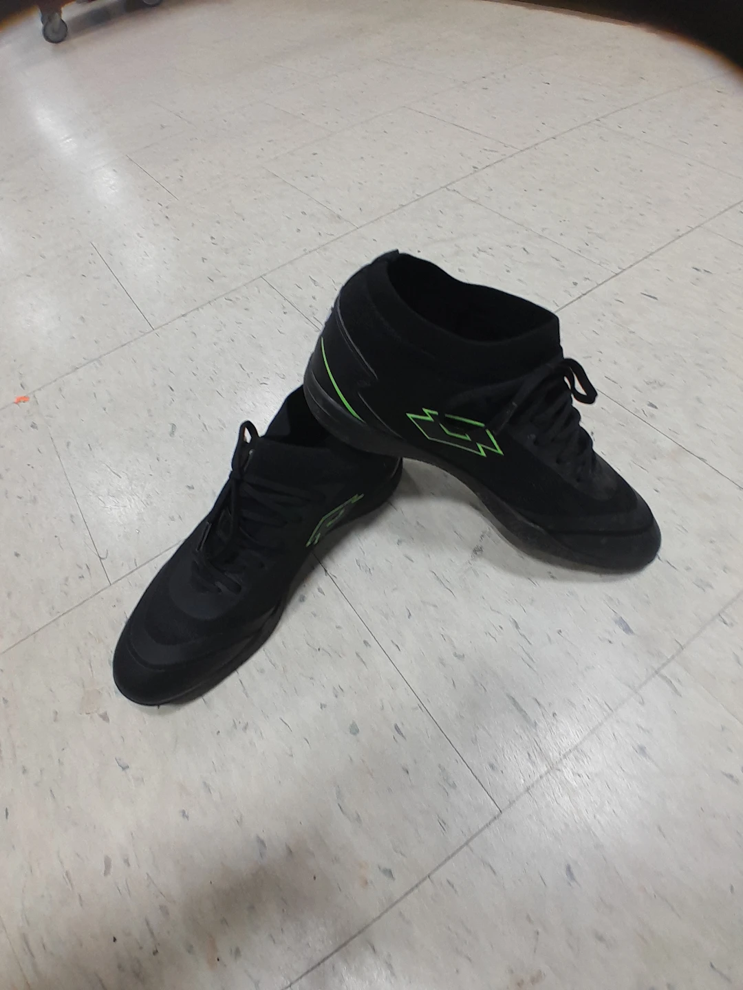 Lotto Black Indoor Soccer Shoes Men's Size 9