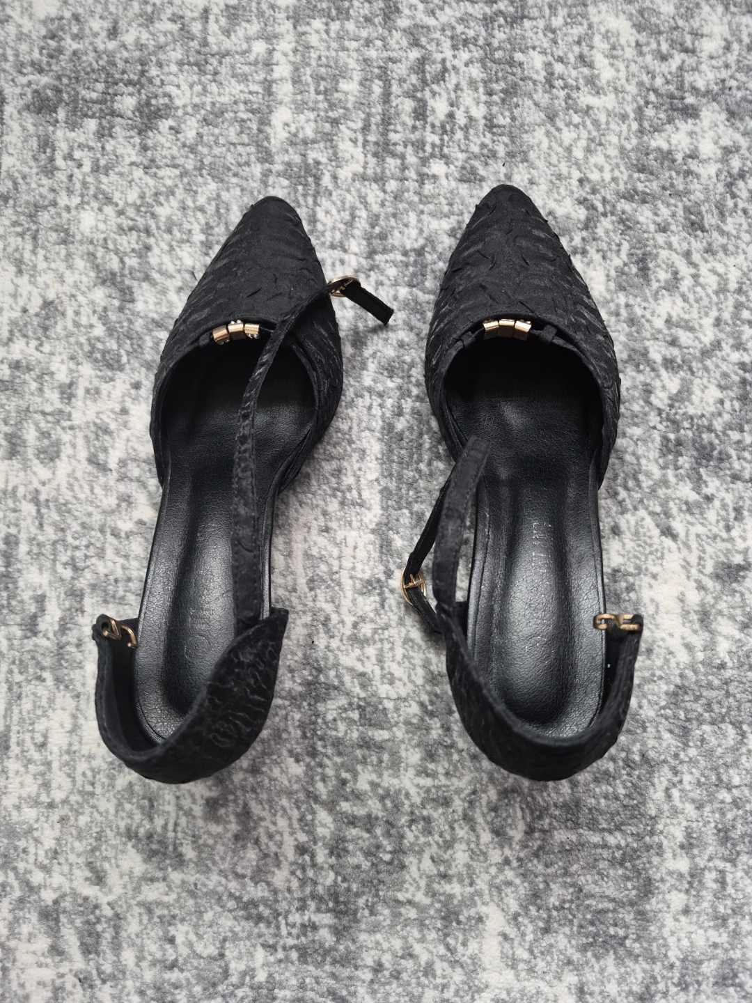 Black Heeled Shoes ⚽️
