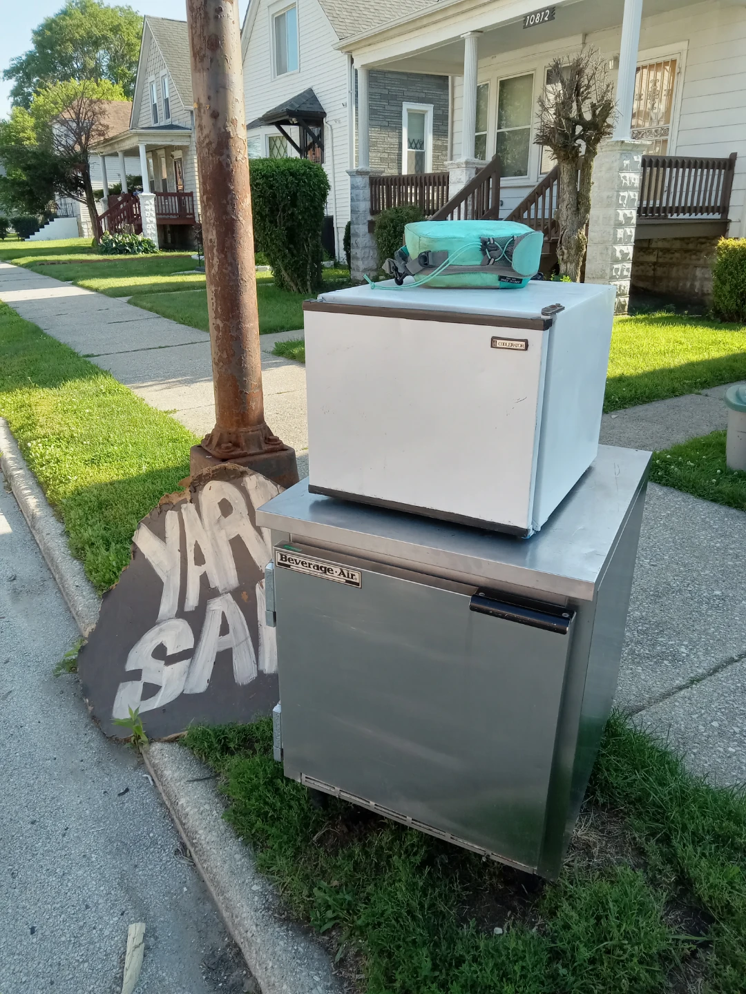 Yard sale - photo 2